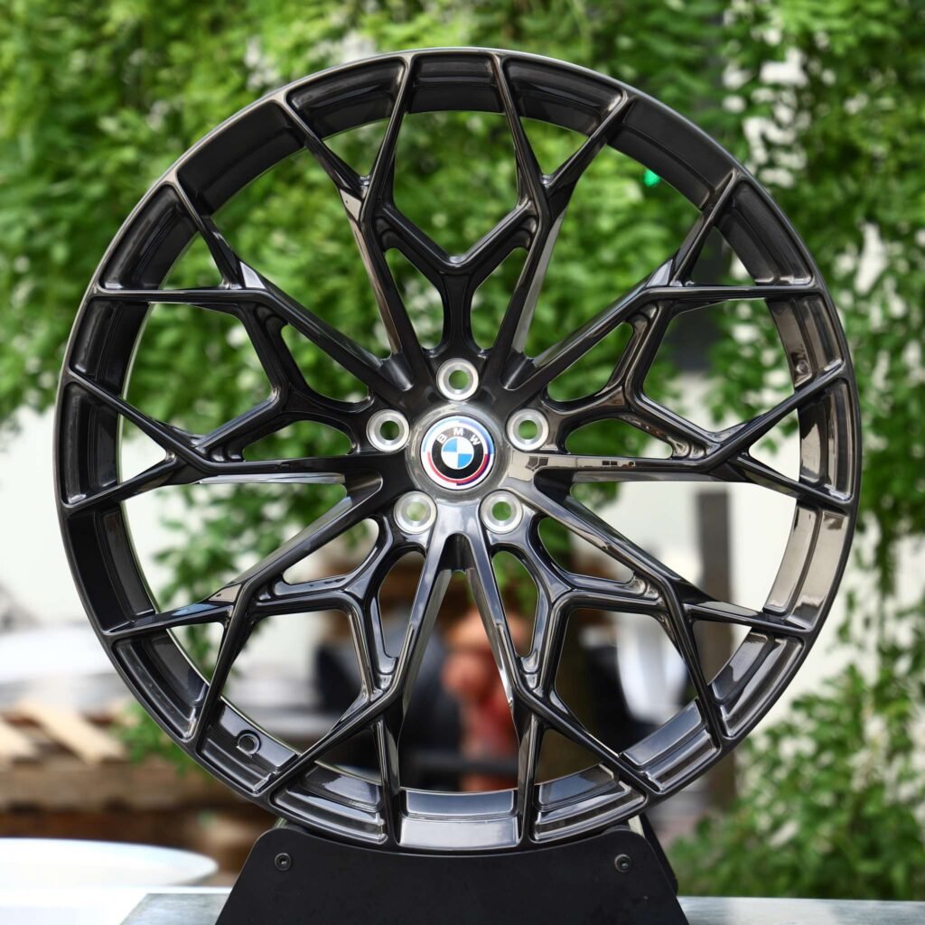 BMW 7 Series wheels – Black Chrome Cross-Spoke Mesh (BMW OEM-Style), front view