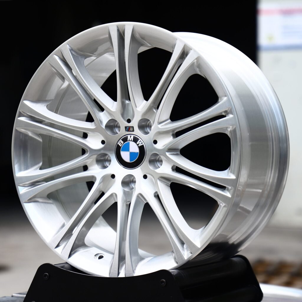 BMW 3 Series wheels – Bright Silver Machined Twin 10-Spoke (BMW OEM-Style), angled view