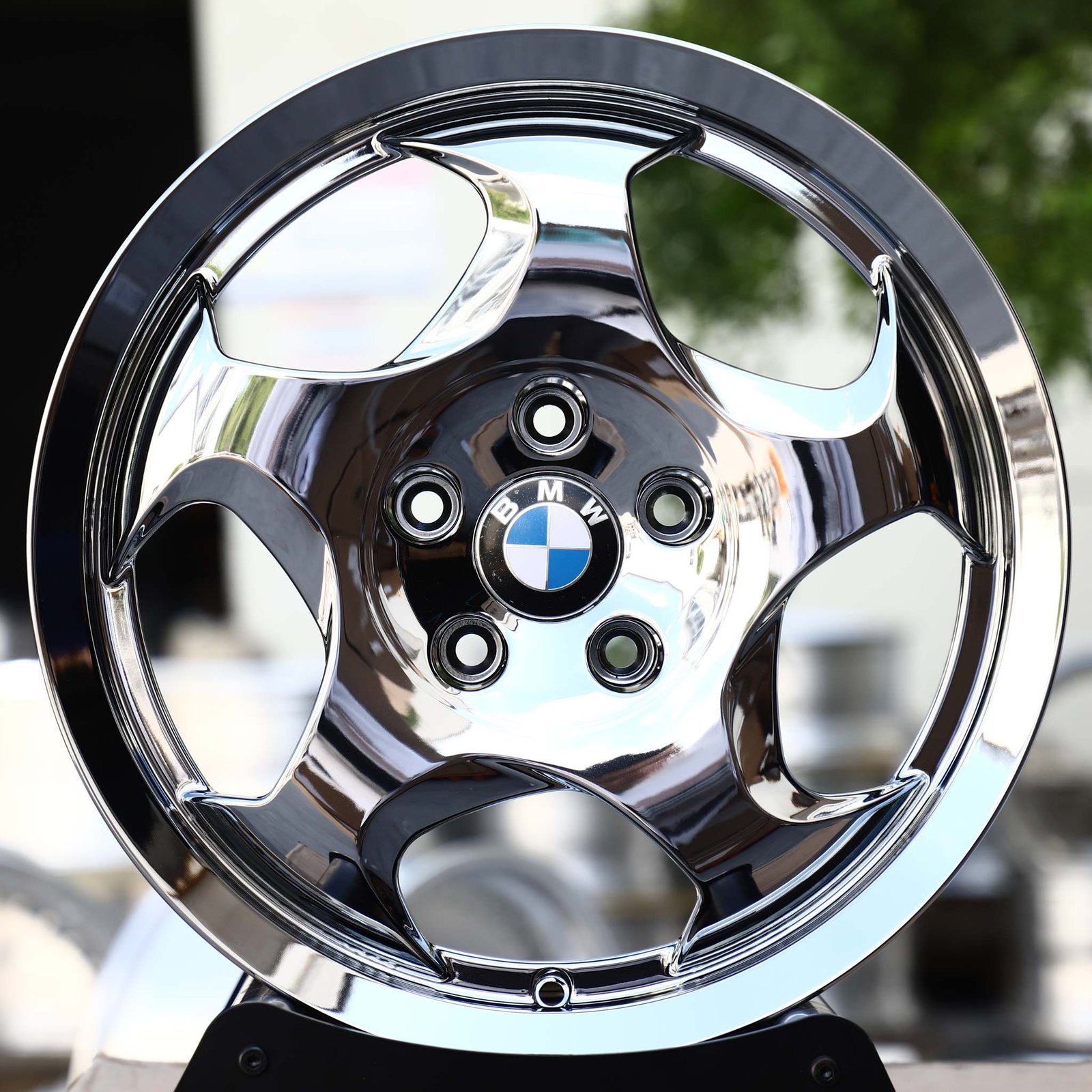 BMW 5 Series wheels – Chrome 5-Hole Dish (BMW OEM-Style), front view