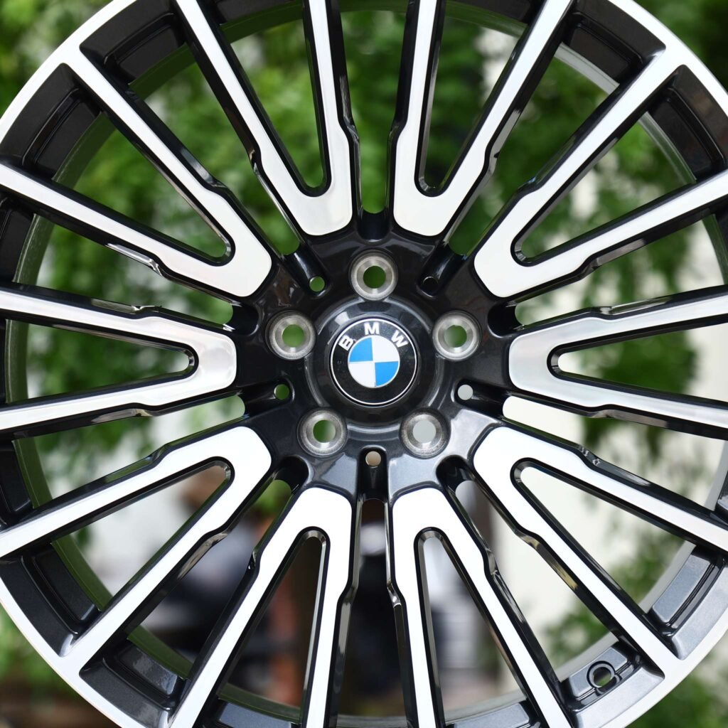 BMW M3 G80 wheels – Gloss Black Machined Multi-Spoke (BMW OEM-Style), lip and barrel detail
