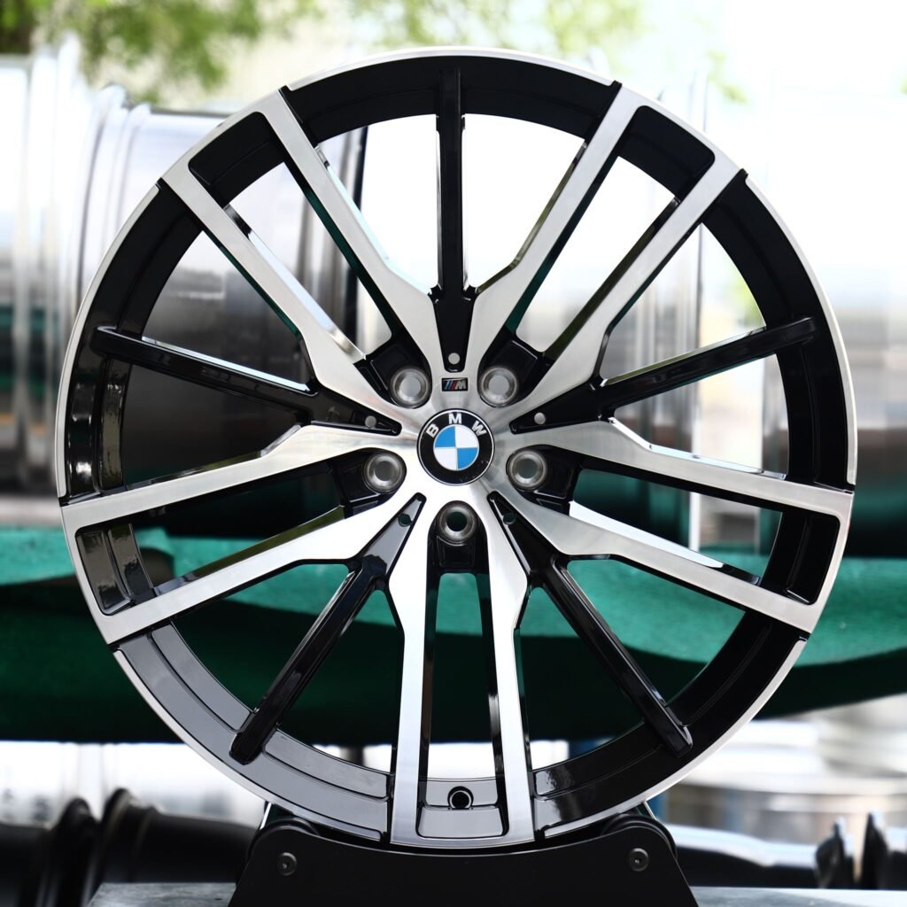 BMW M5 wheels – Gloss Black Machined Twin 10-Spoke (BMW OEM-Style), front view