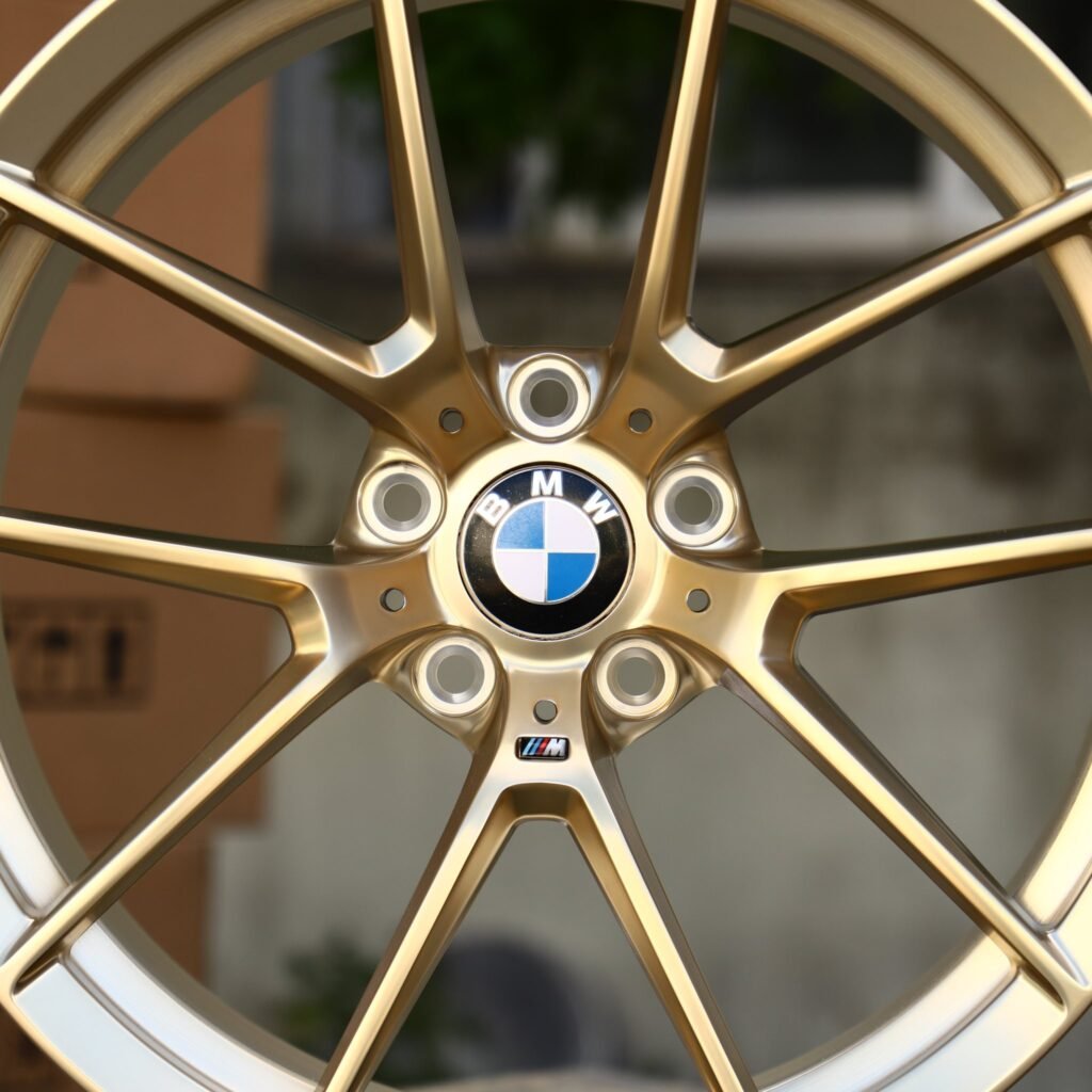 BMW M3 G80 wheels – Gold 10-Spoke (BMW OEM-Style), lip and barrel detail