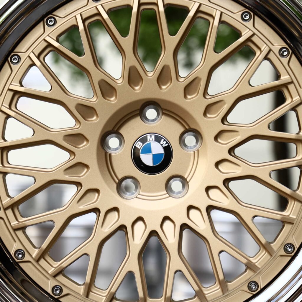 BMW M4 G82 wheels – Gold Cross-Lace Mesh 2-Piece Polished Deep Lip (BMW OEM-Style), lip and barrel detail
