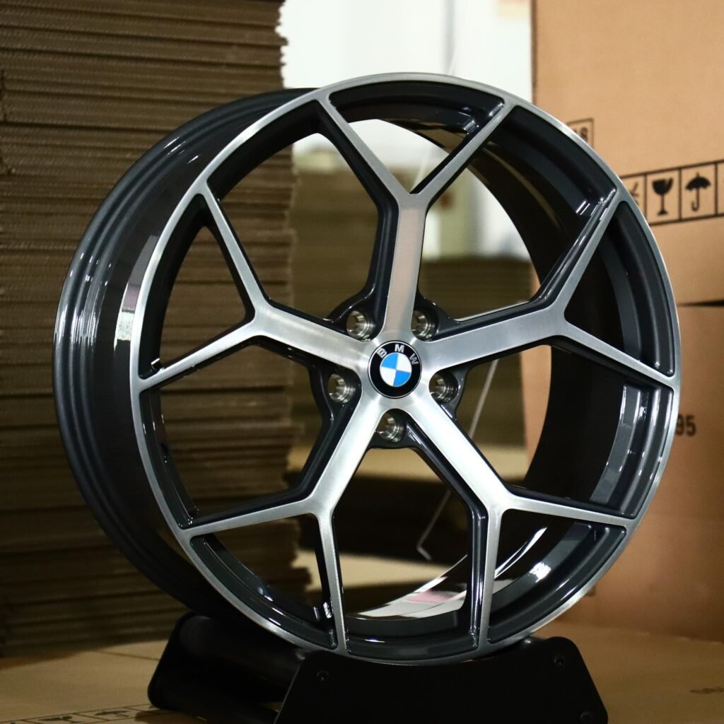 BMW M4 wheels – Gunmetal Machined 5 Y-Spoke (BMW OEM-Style), angled view