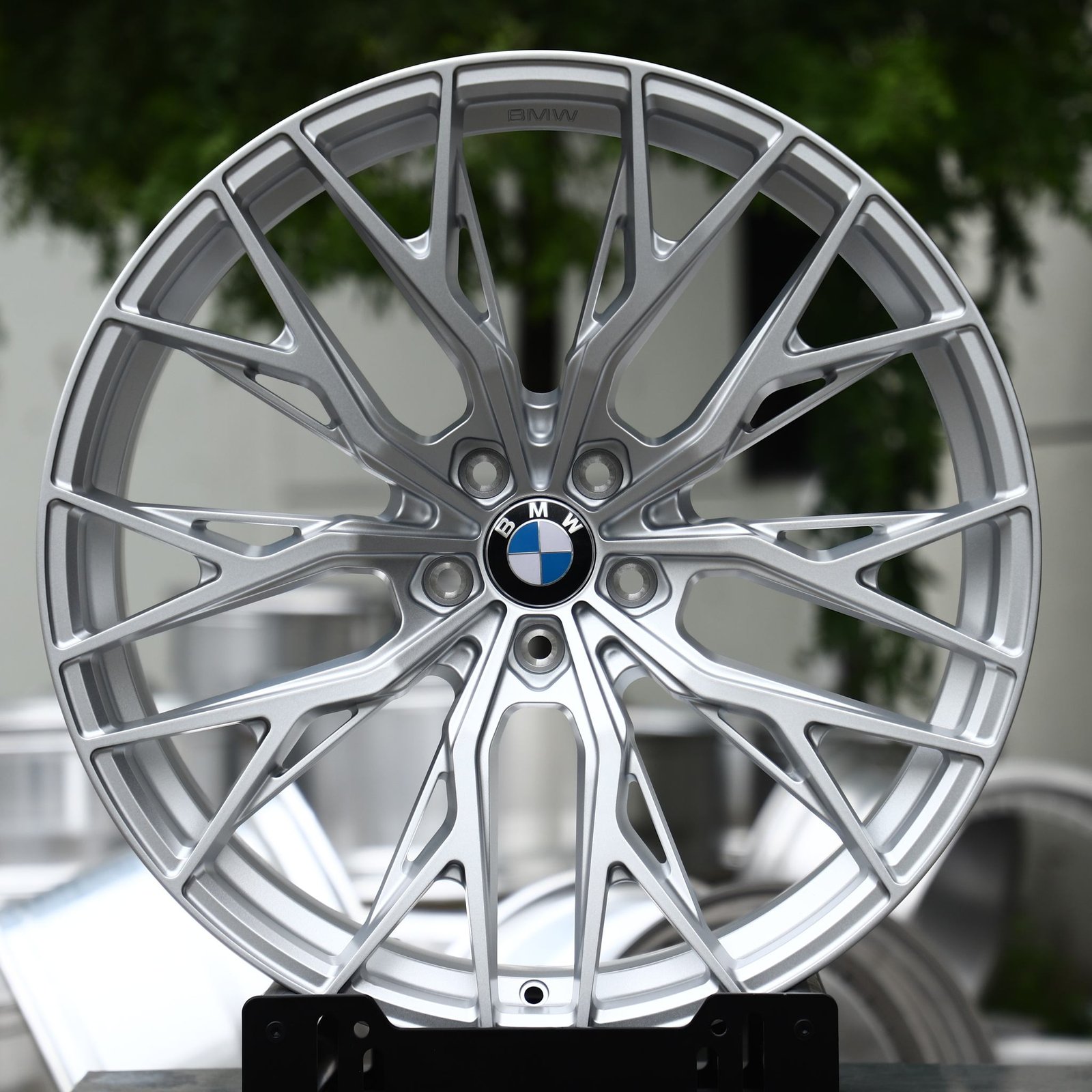 BMW 5 Series wheels – Matte Silver Y-Spoke Mesh Concave (BMW OEM-Style), front view