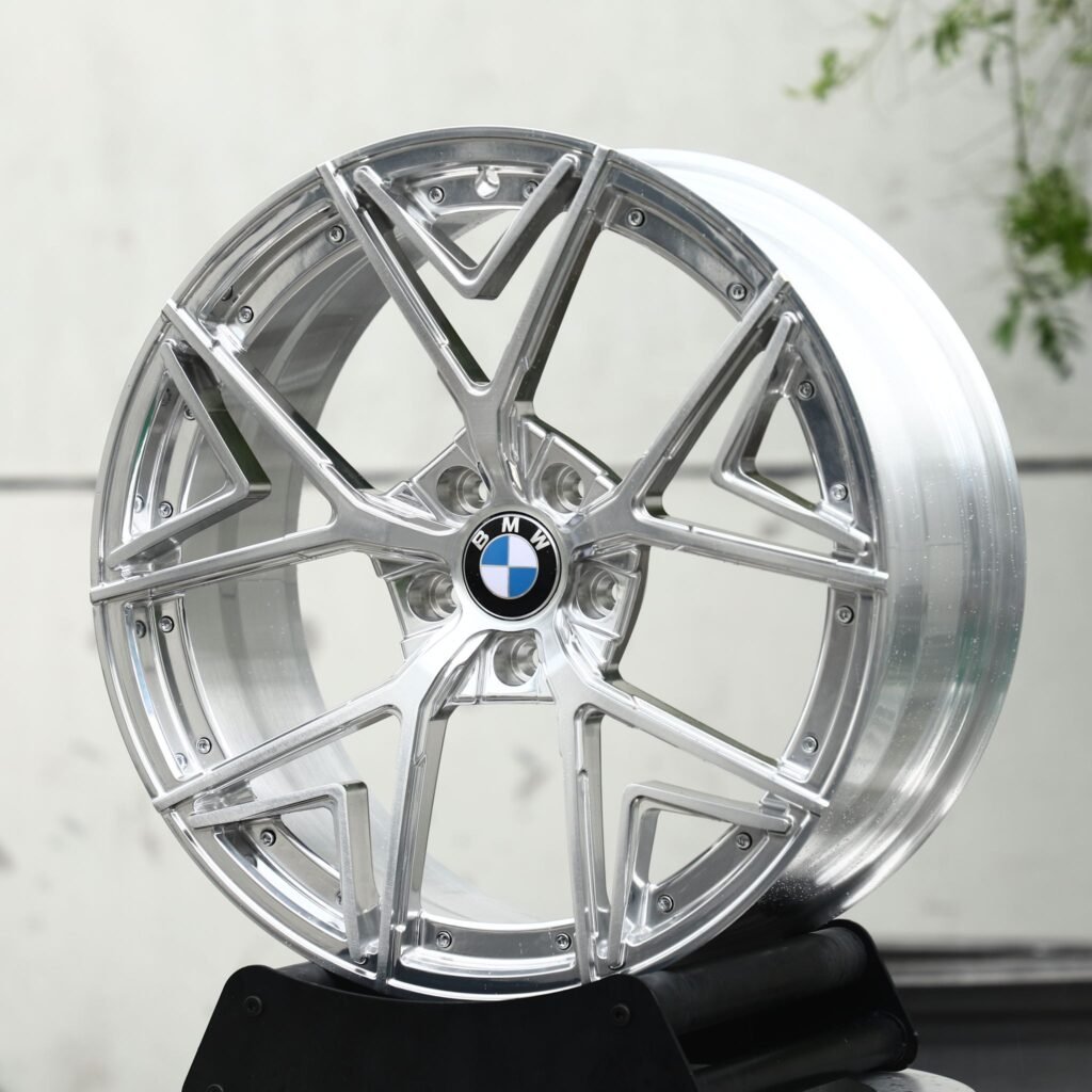 BMW 5 Series wheels – Polished 5 Split Y-Spoke Windowed Lip (BMW OEM-Style), angled view