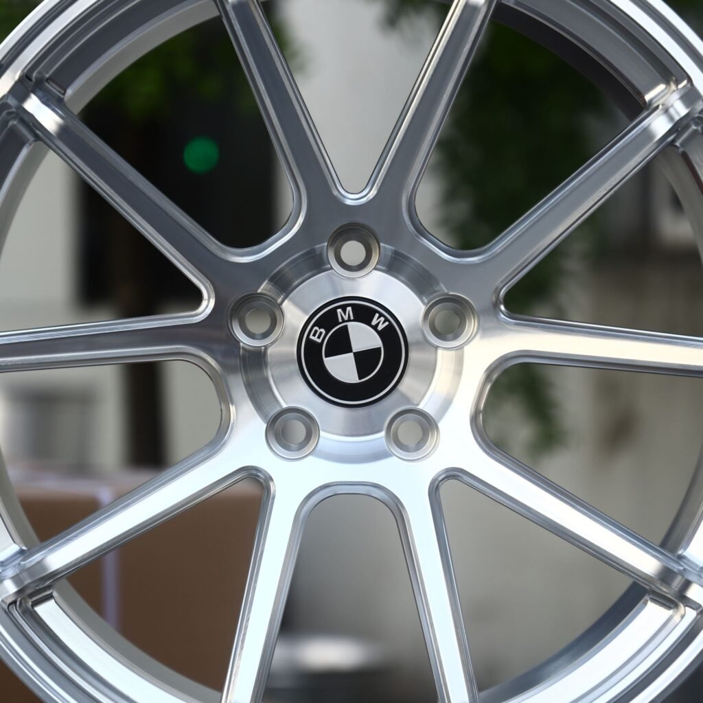 BMW M4 G82 wheels – Silver Machined 10-Spoke (BMW OEM-Style), lip and barrel detail