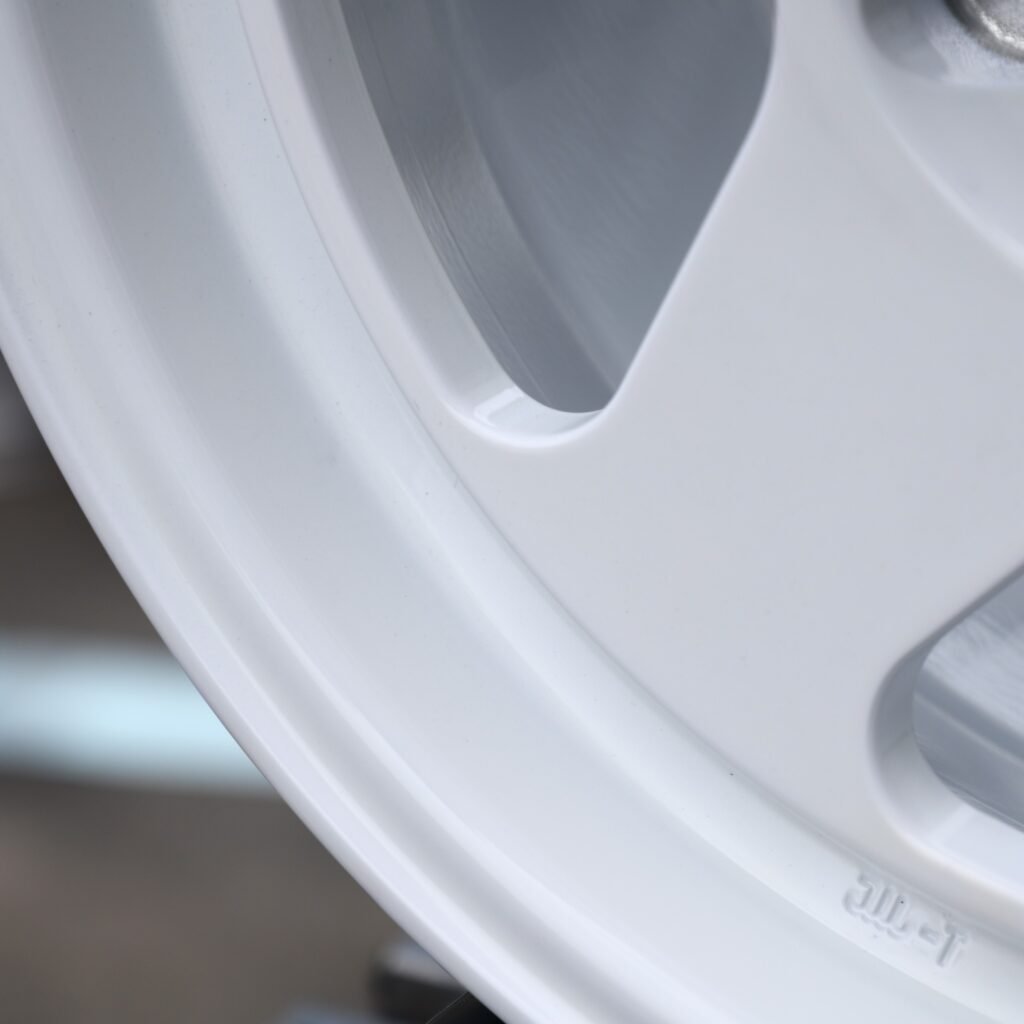 Toyota Tundra wheels – Gloss White 5-Spoke (Bradley-Style), lip and barrel detail