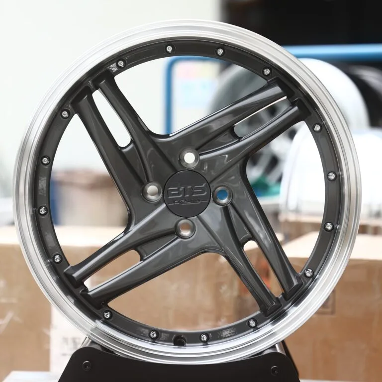 Toyota Yaris wheels – Gunmetal Twin 5-Spoke 2-Piece Riveted Polished Lip (BTS-Style), front view