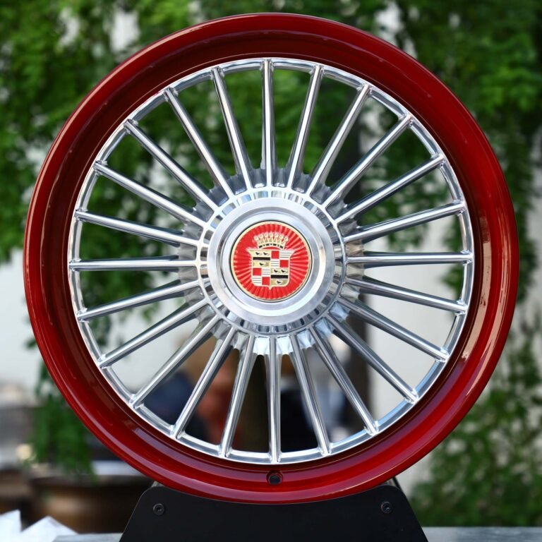Cadillac CTS wheels – Polished Multi-Spoke Red Lip Floating Cap (Cadillac OEM-Style), front view