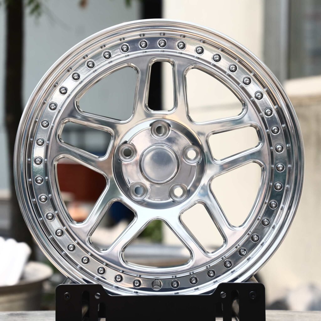 Tesla Model Y wheels – Polished 5 Split-Spoke, rear view