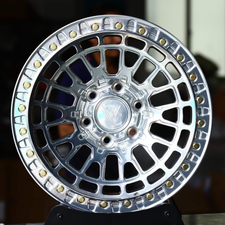 Chevrolet Silverado 1500 wheels – Polished Square-Mesh Bolted Ring, front view