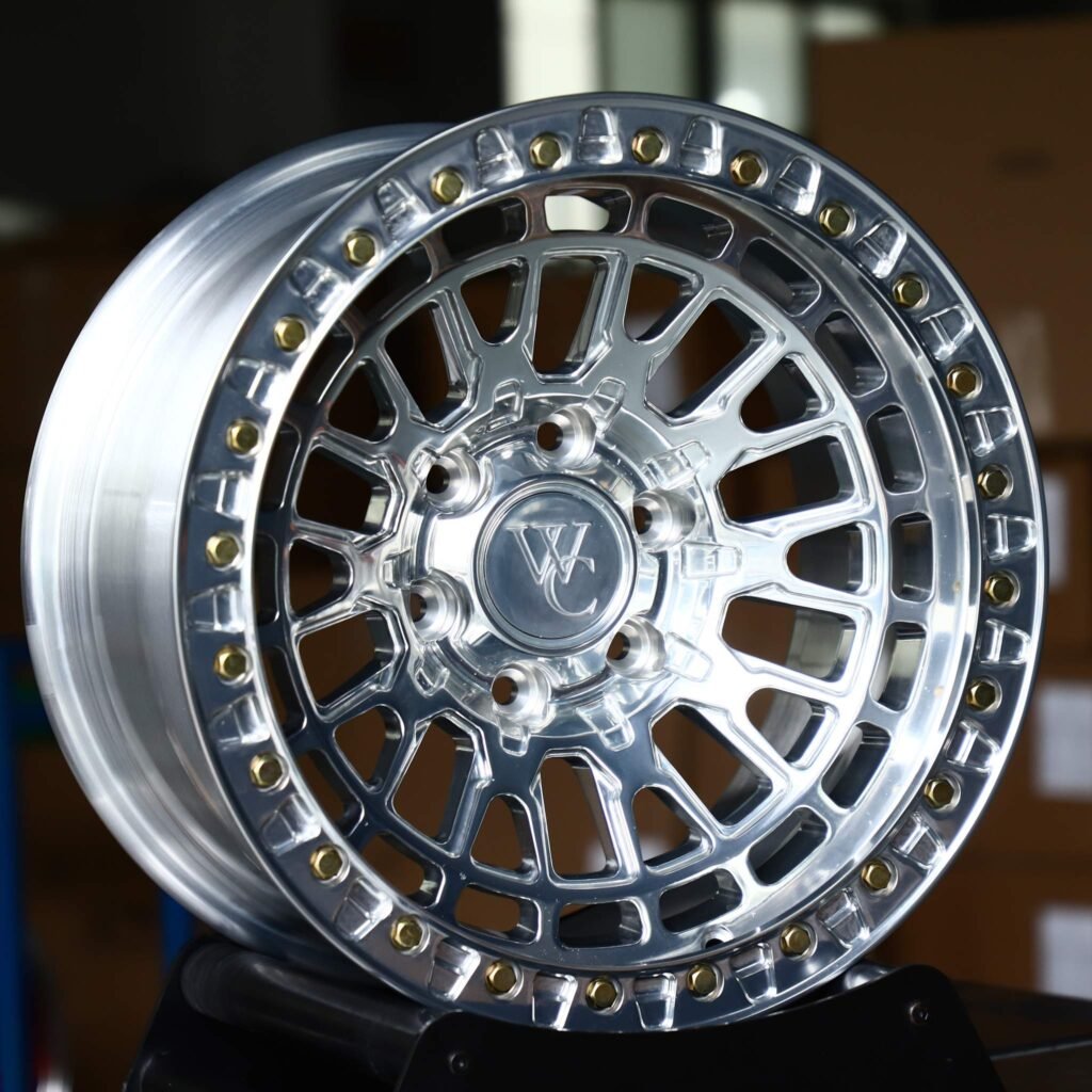 Chevrolet Tahoe wheels – Polished Square-Mesh Bolted Ring, angled view