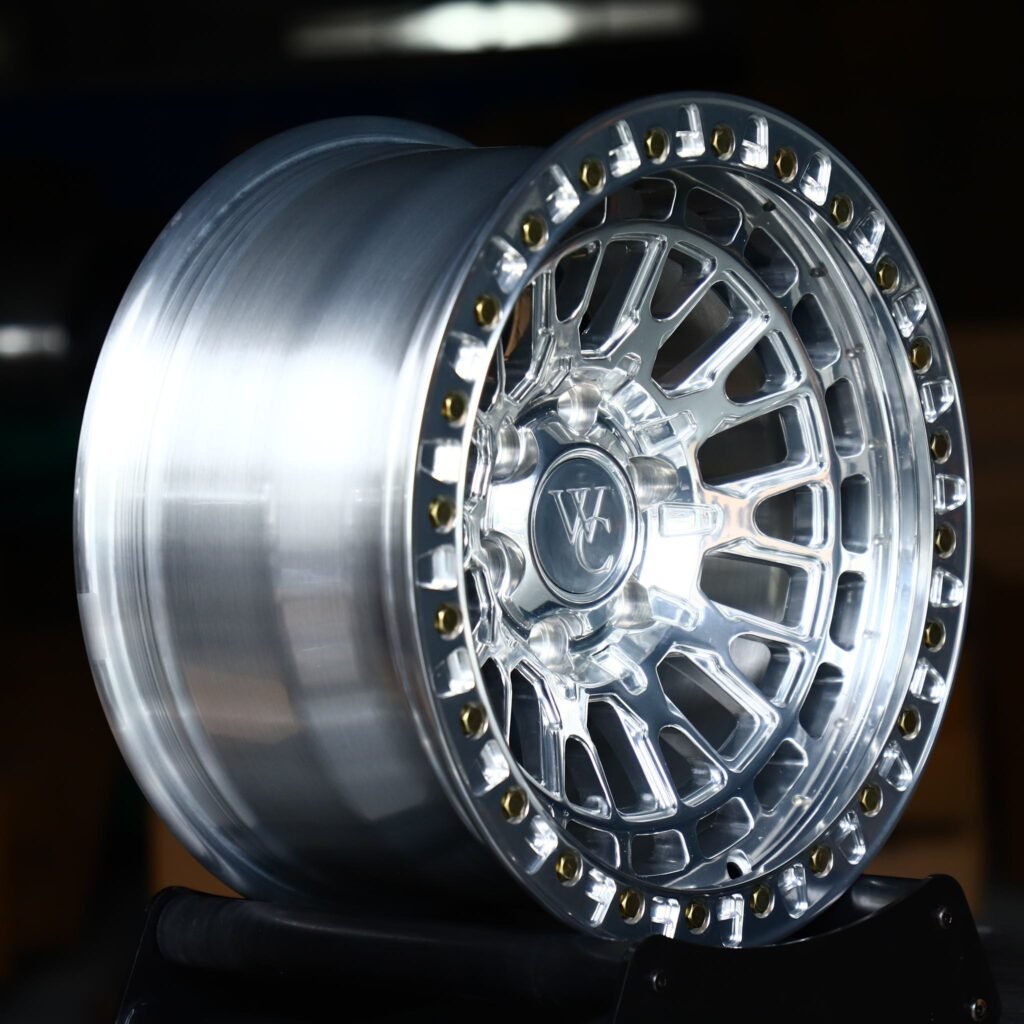 6x139.7 wheels – Polished Square-Mesh Bolted Ring, side view
