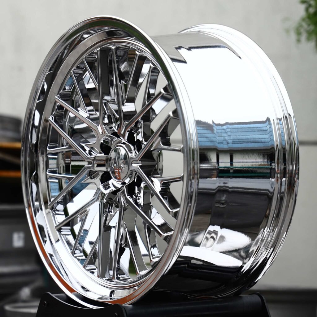 6x139.7 wheels – Chrome Mesh Deep Lip, side view