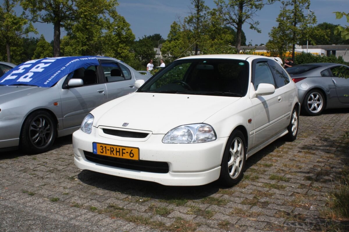 White 1997 Honda Civic Type R EK9 hatchback on 15-inch five-spoke alloy wheels