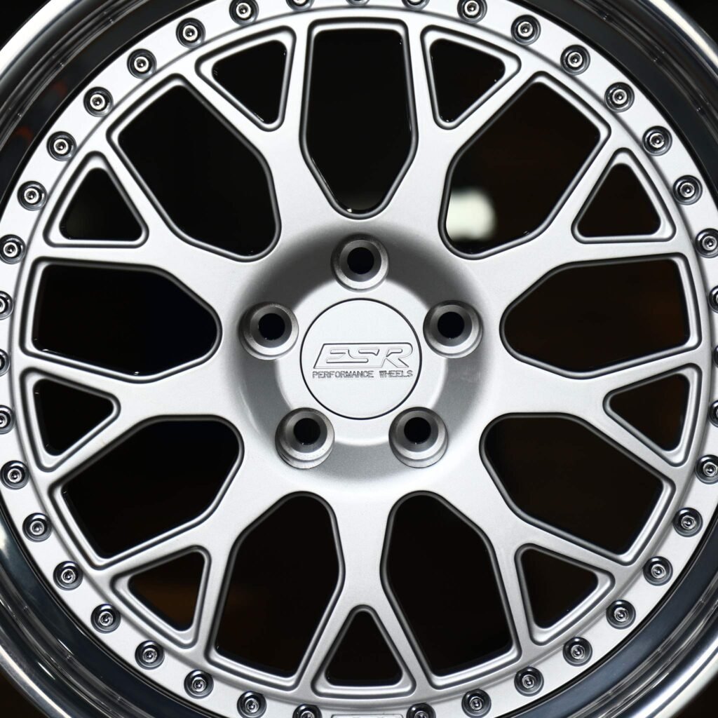 Tesla Model S wheels – Matte Silver Mesh 2-Piece Riveted Polished Lip (ESR-Style), view 8