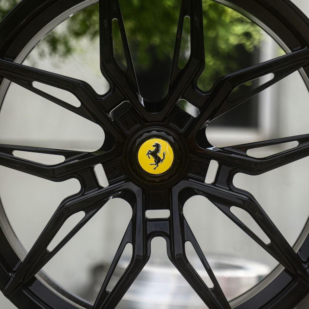 Ferrari 488 wheels – Gloss Black 5 Twin-Spoke Star (Ferrari OEM-Style), lip and barrel detail