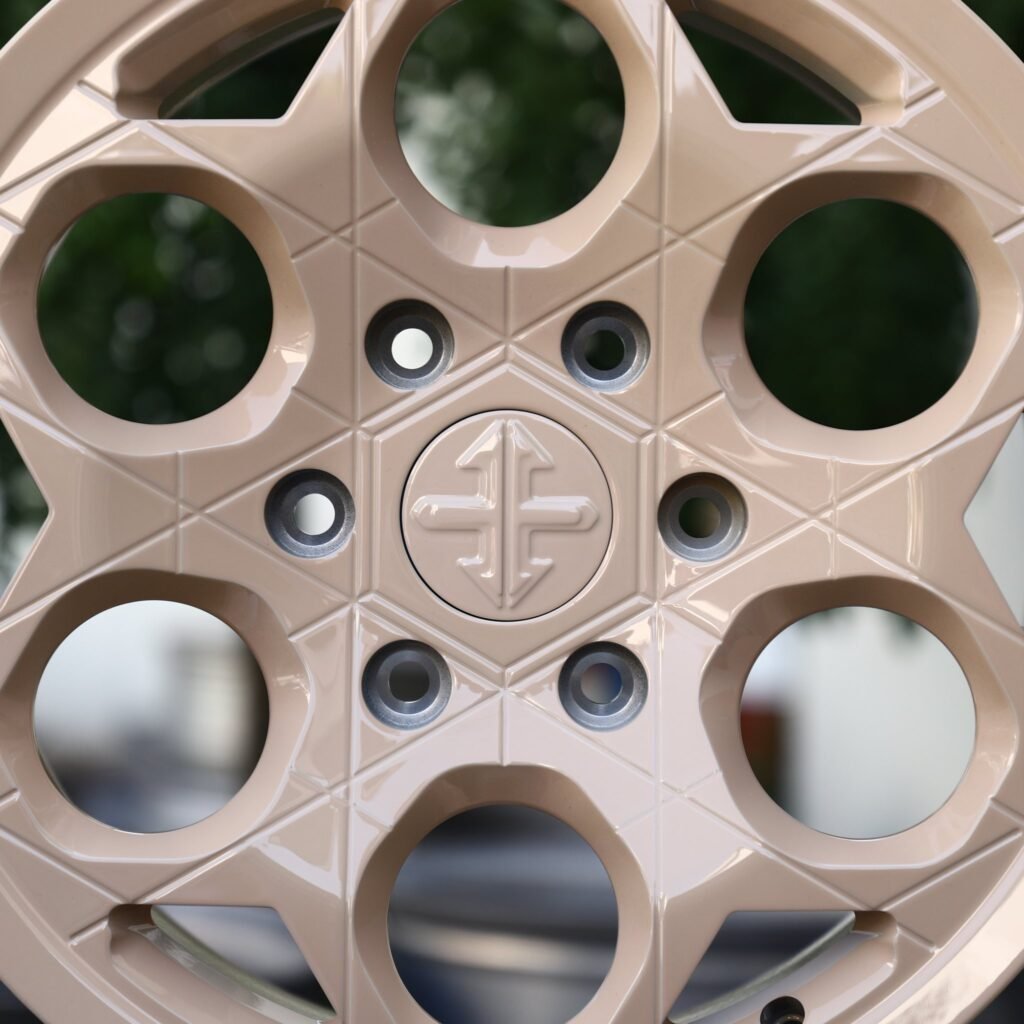Toyota 4Runner wheels – Sand Beige Round-Hole, lip and barrel detail