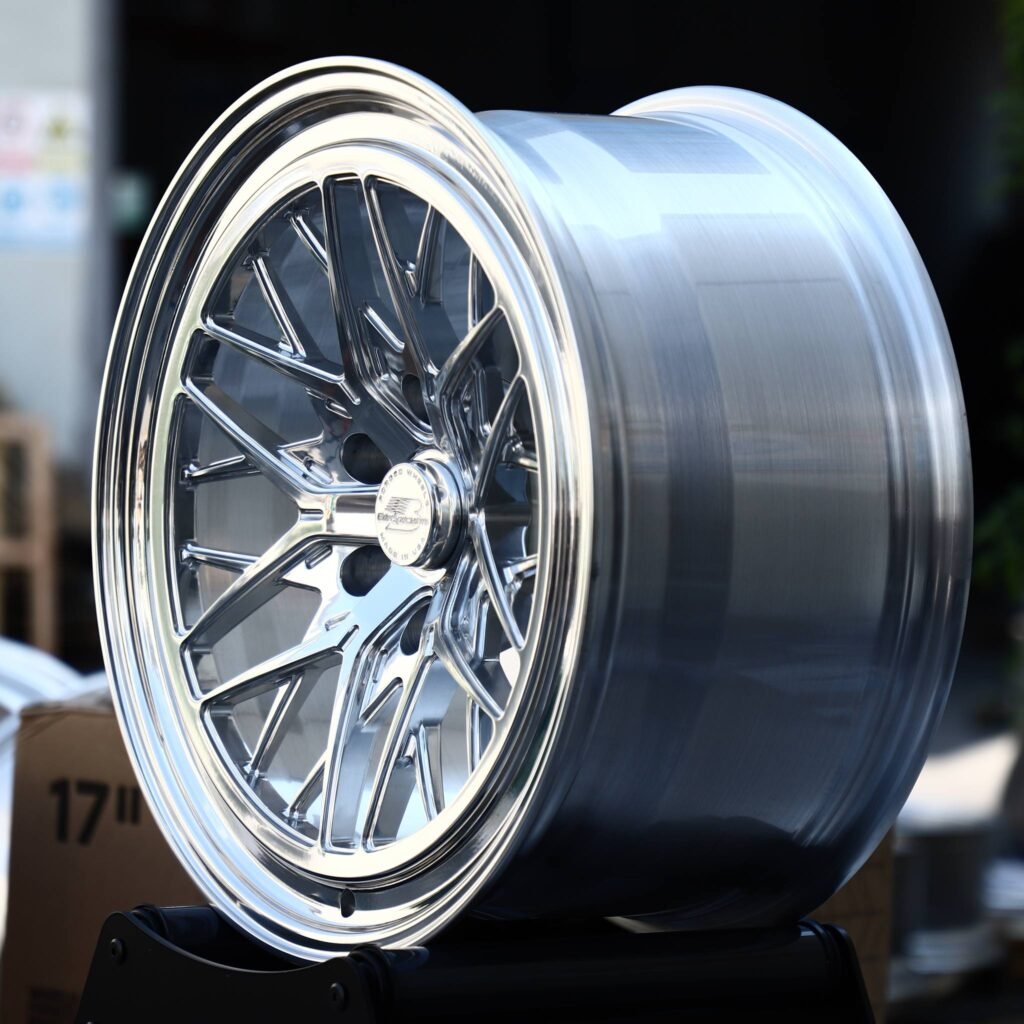Chevrolet Silverado 1500 wheels – Polished Y-Mesh Deep Lip, angled view