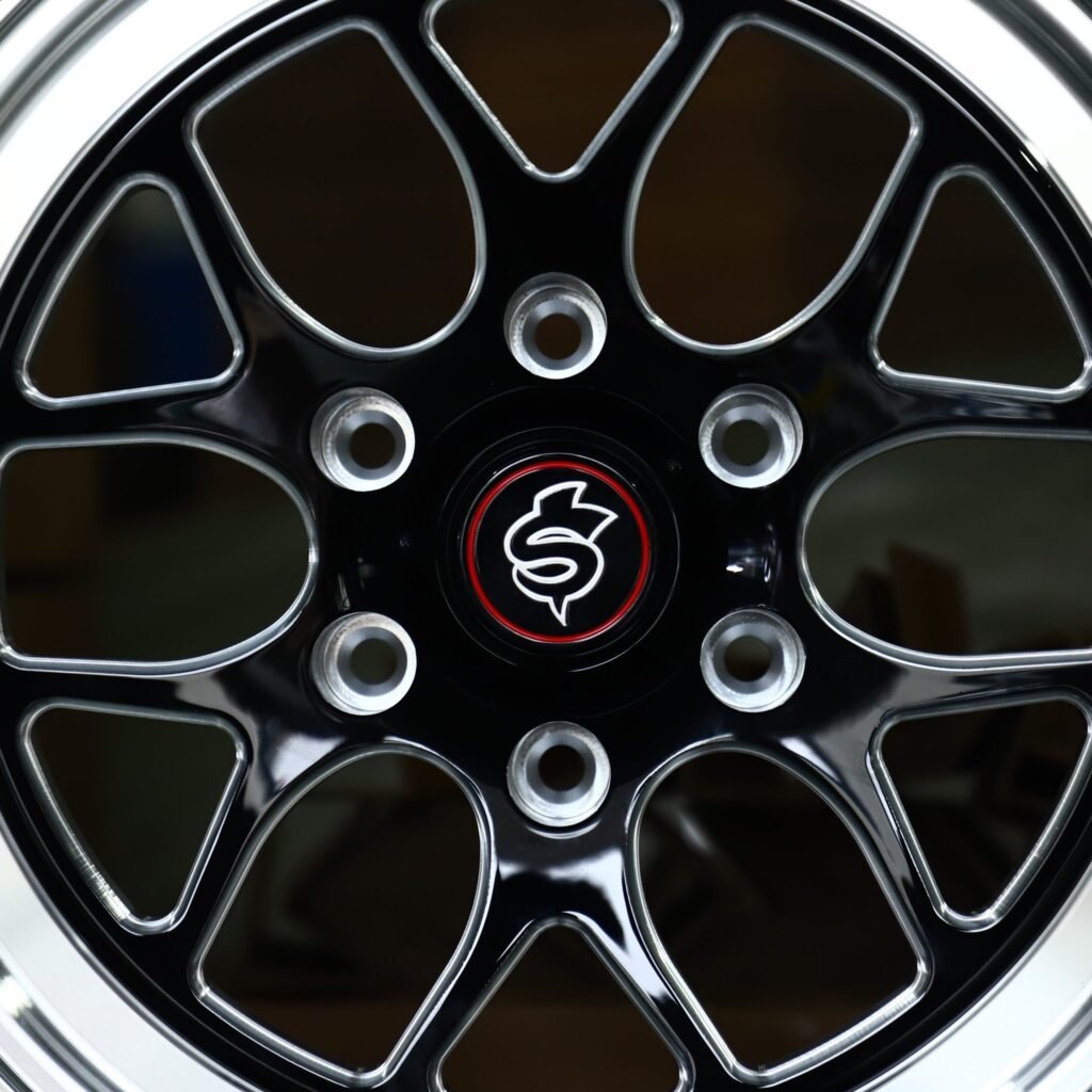Toyota Tacoma wheels – Gloss Black / Milled 10-Spoke Polished Lip, lip and barrel detail