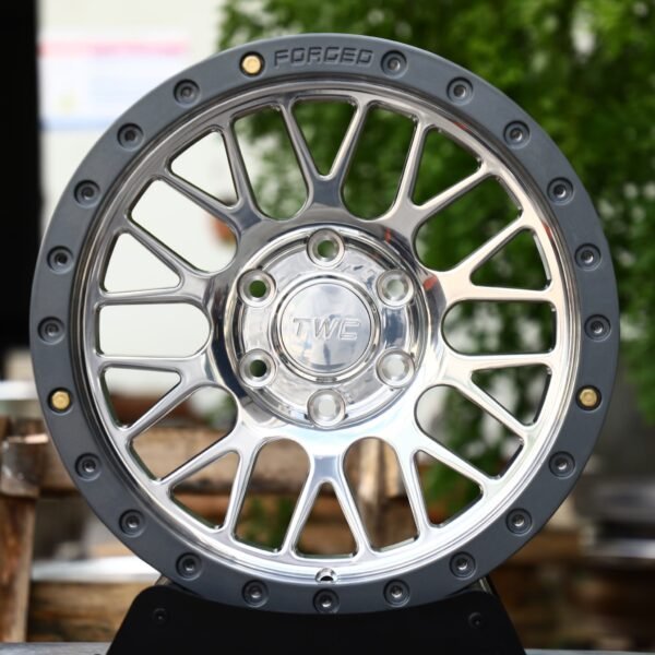 Ford F-150 wheels – Polished Mesh Gunmetal Bolted Ring, front view