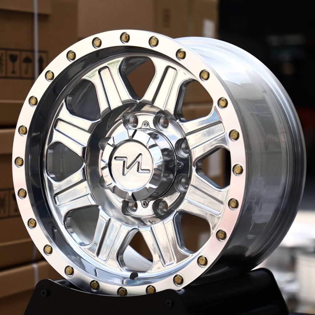 Ram 2500 wheels – Polished 7-Spoke Gold-Bolt Ring, angled view