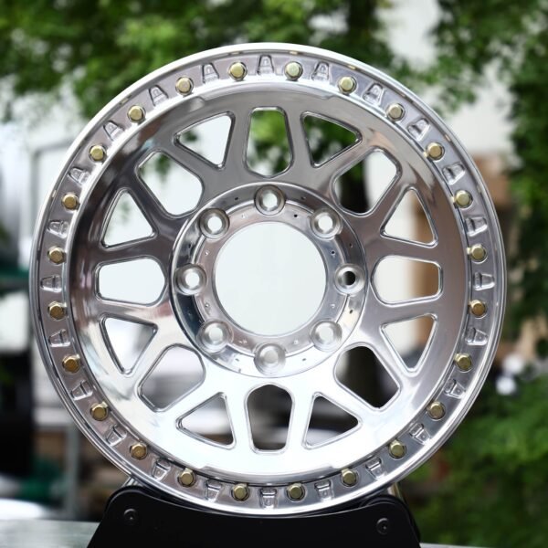 Ford F-250 Super Duty wheels – Polished Wide-Spoke Bolted Ring Open Center, front view
