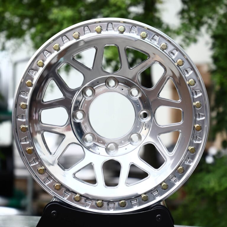 Ford F-250 Super Duty wheels – Polished Wide-Spoke Bolted Ring Open Center, front view