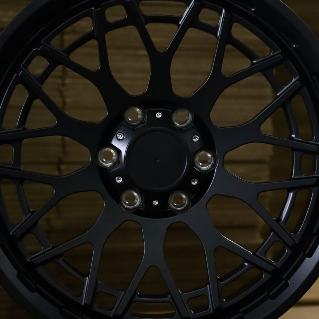 Chevrolet Silverado 2500HD wheels – Matte Black Mesh, lip and barrel detail