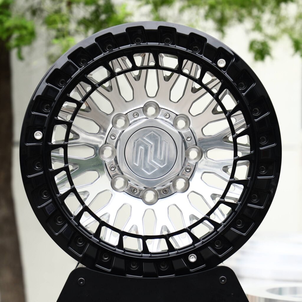 Ford F-250 Super Duty wheels – Black Ring Polished Mesh Hex Cap, front view