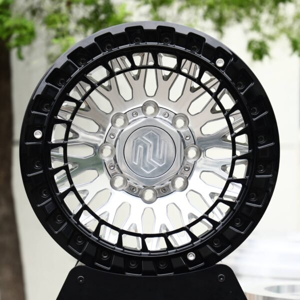 Ford F-250 Super Duty wheels – Black Ring Polished Mesh Hex Cap, front view