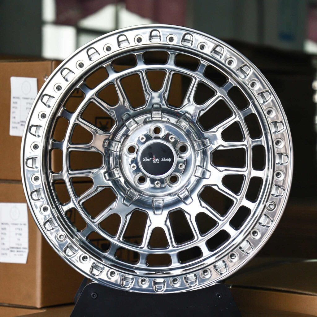 Ford F-250 Super Duty wheels – Mirror Polished Multi-Spoke Double-Ring, front view