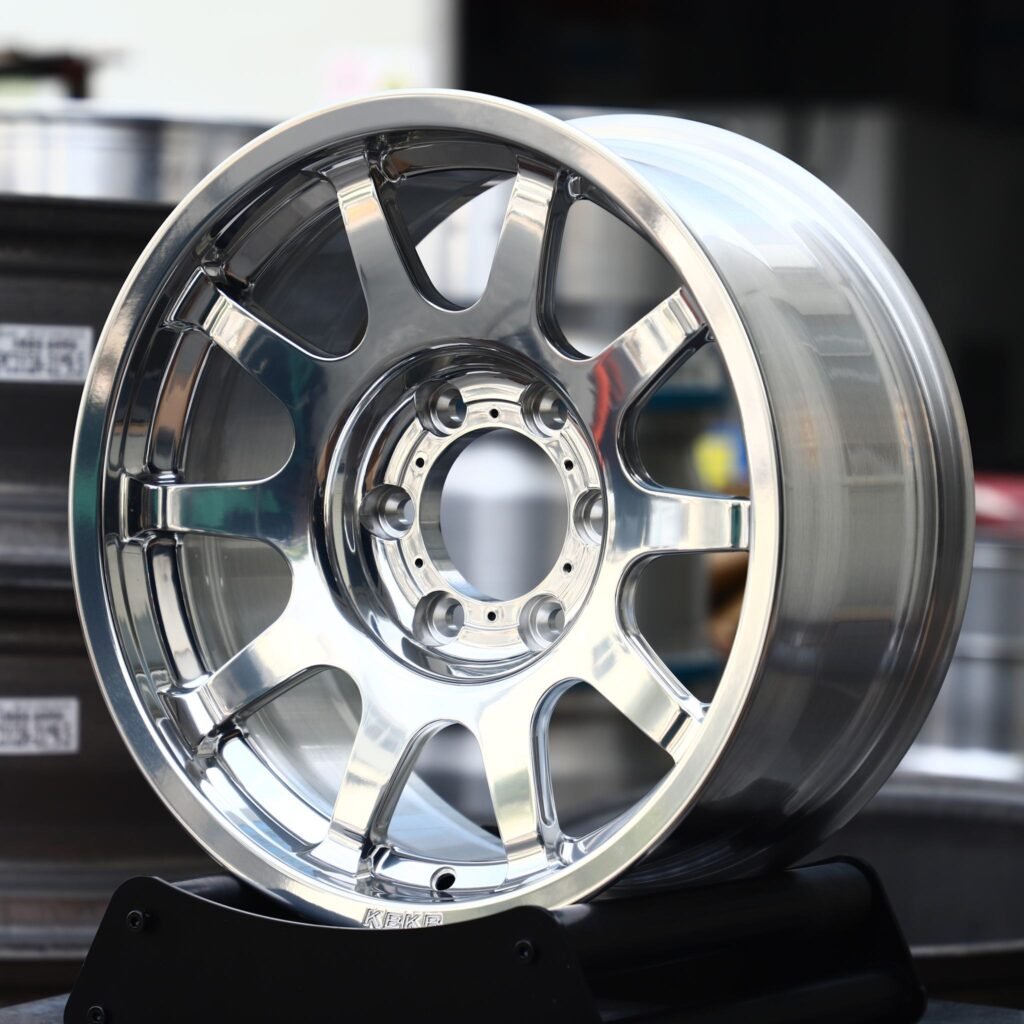 Ram 2500 wheels – Polished 5 Y-Spoke, angled view
