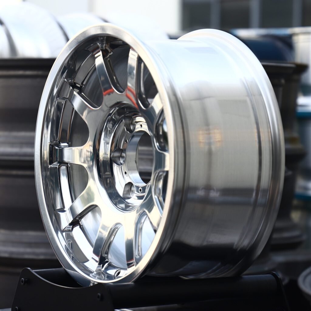 8x170 wheels – Polished 5 Y-Spoke, side view