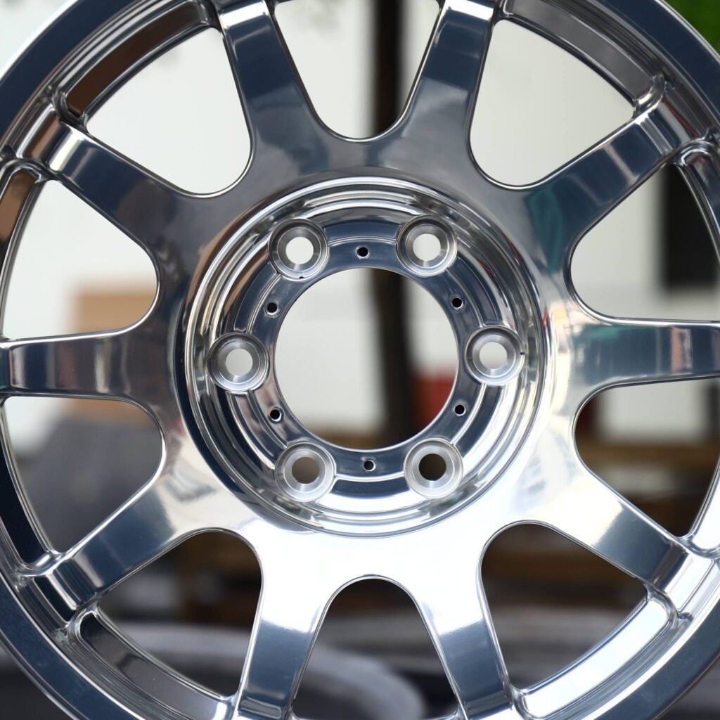 Ram 3500 wheels – Polished 5 Y-Spoke, lip and barrel detail
