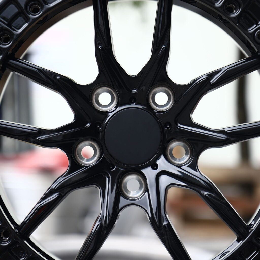 Tesla Model 3 wheels – Gloss Black 10 Split-Spoke, lip and barrel detail