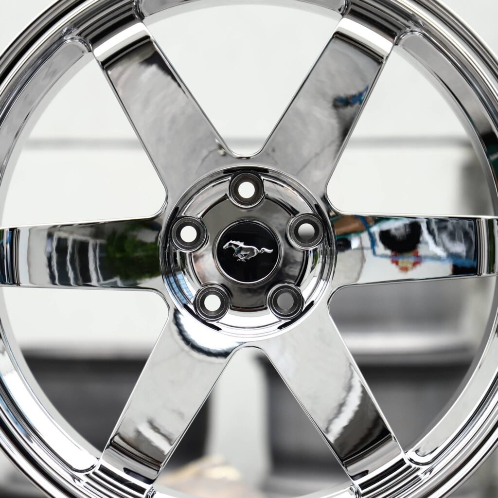 Ford Mustang wheels – Chrome 6-Spoke (Ford Mustang OEM-Style), lip and barrel detail