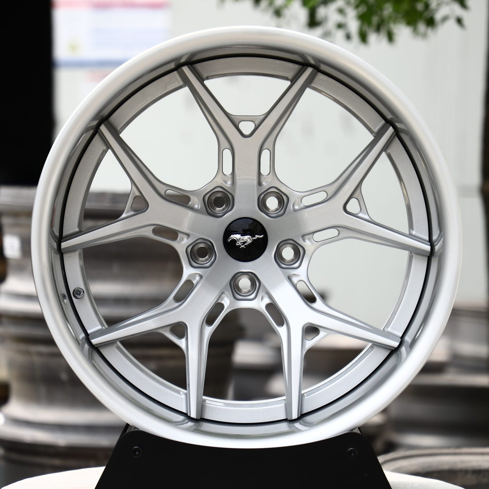 Ford Mustang wheels – Matte Silver 5 Y-Spoke 2-Piece White Lip (Ford Mustang OEM-Style), front view