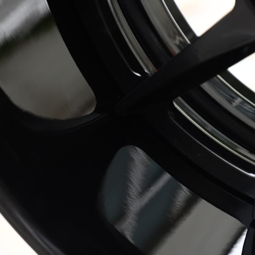 Tesla Model 3 wheels – Gloss Black 10-Spoke Deep Lip (Forgeline-Style), lip and barrel detail
