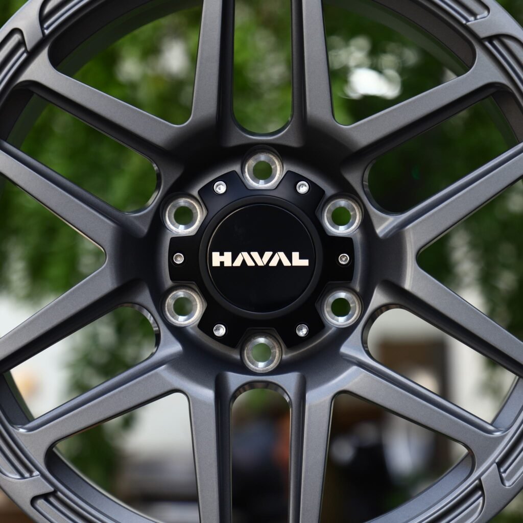 Haval H9 wheels – Gunmetal 10-Spoke (Haval OEM-Style), lip and barrel detail