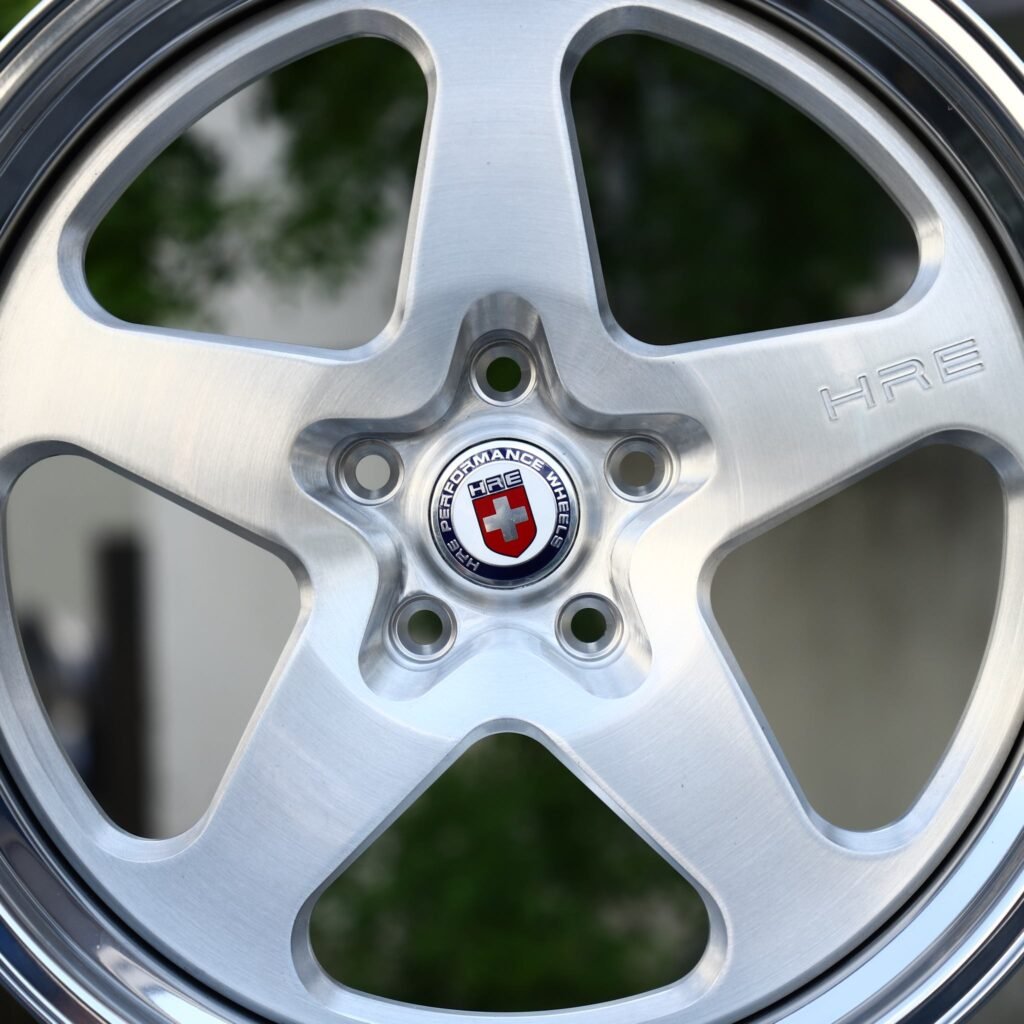 BMW M4 F82 wheels – 2-Piece Brushed Silver 5-Spoke Polished Lip (HRE-Style), lip and barrel detail