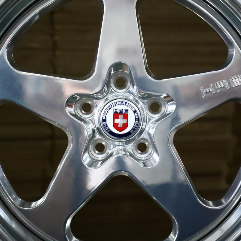 Ferrari 488 wheels – 2-Piece Polished 5-Spoke Polished Lip (HRE-Style), lip and barrel detail