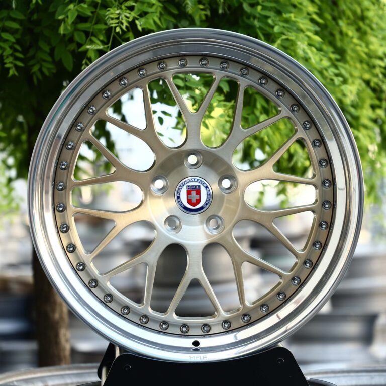 Porsche 911 wheels – Brushed Champagne Mesh 2-Piece Riveted Deep Lip (HRE-Style), front view