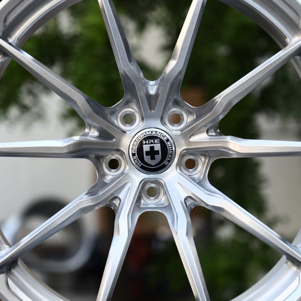 5x114.3 wheels – Brushed Silver 10-Spoke Concave (HRE-Style), side view