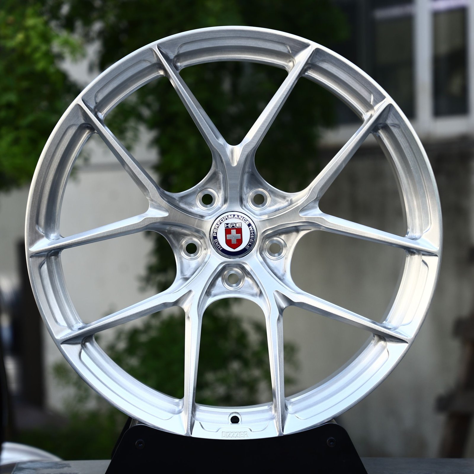 Honda Civic wheels – Brushed Silver 5 Y-Spoke (HRE-Style), front view