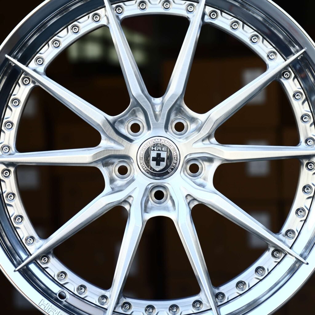 Mercedes-Benz E-Class W213 wheels – Brushed Silver Split 10-Spoke 2-Piece Riveted (HRE-Style), lip and barrel detail