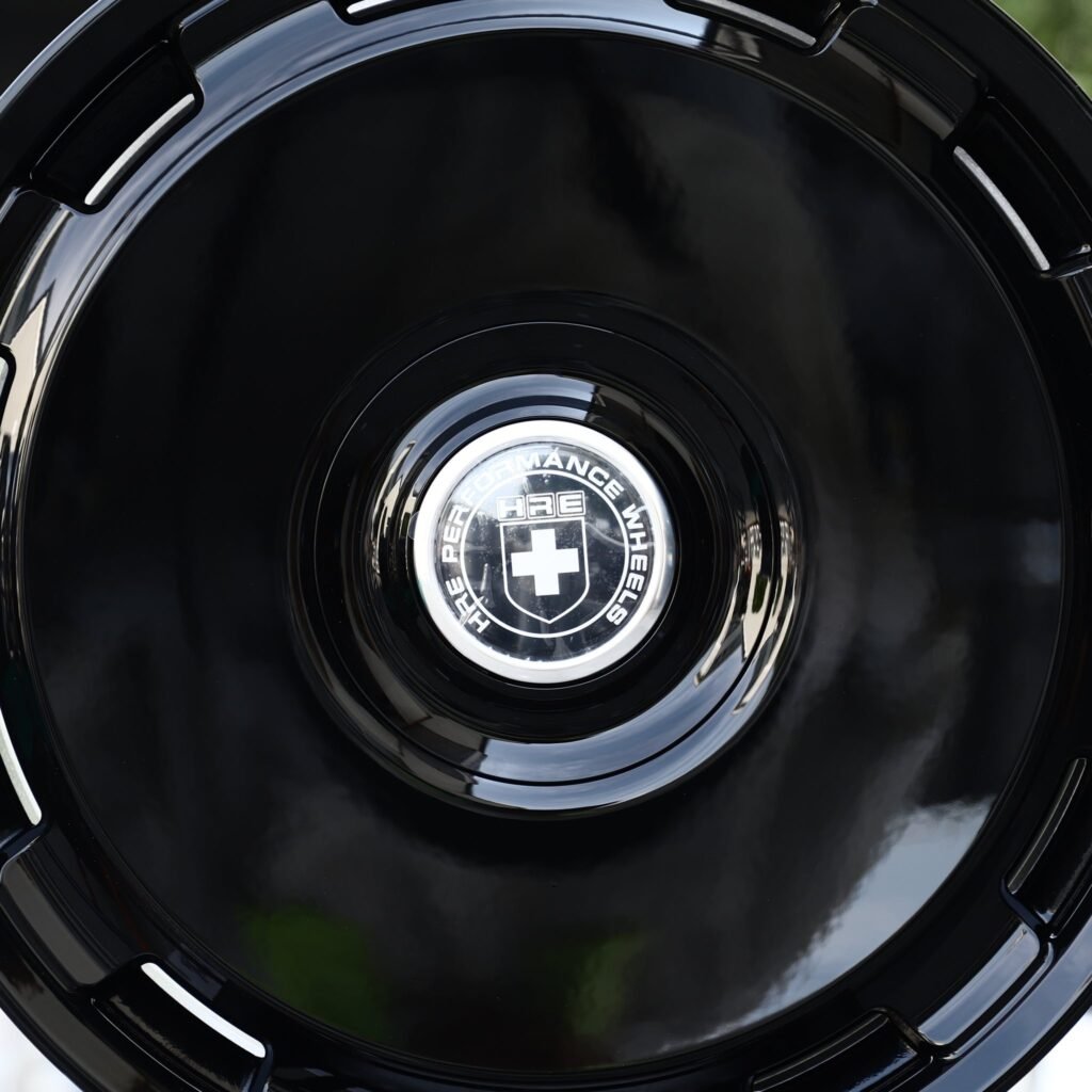 5x112 wheels – Gloss Black Slotted Disc Floating Cap (HRE-Style), side view