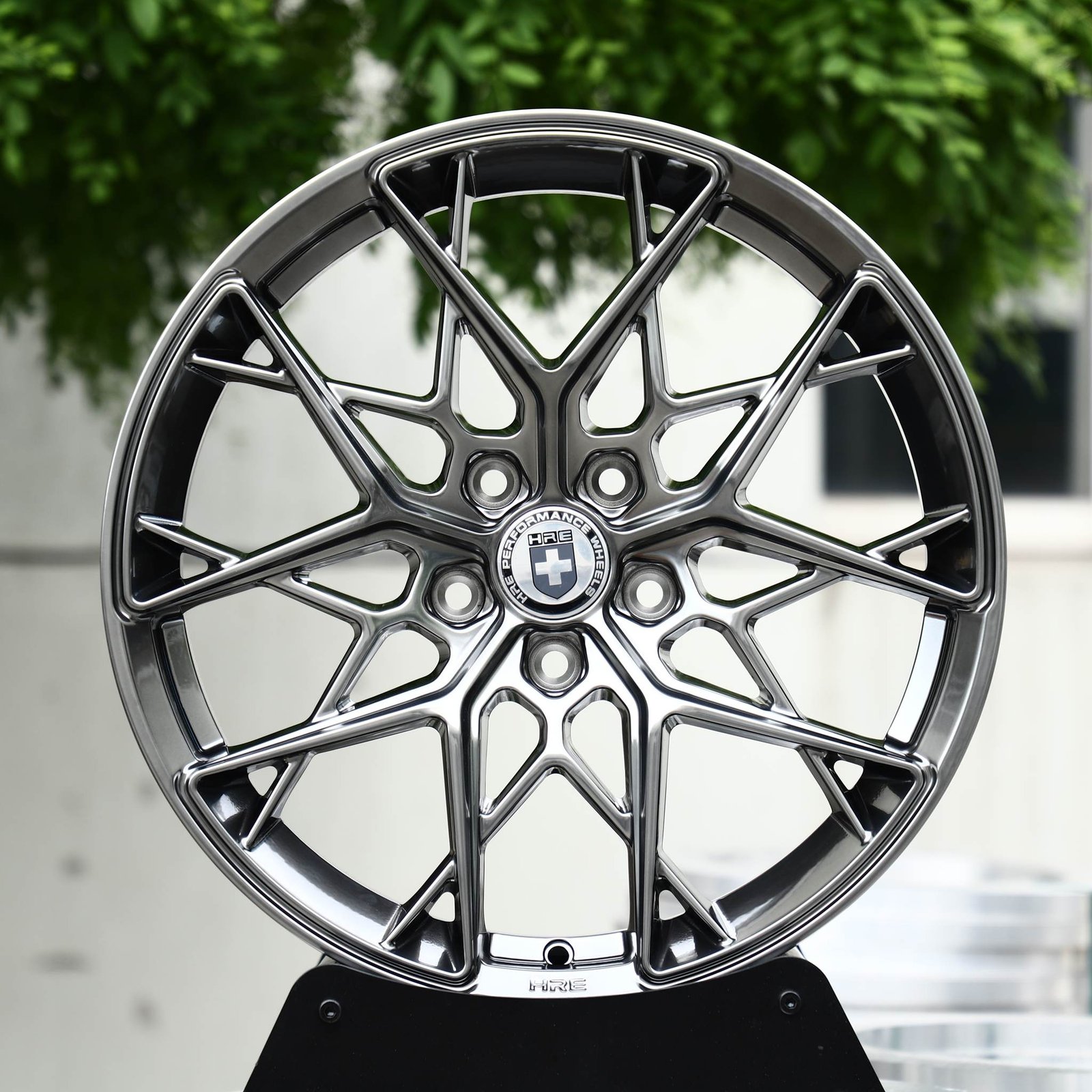BMW M3 wheels – Metallic Gray Y-Spoke Mesh (HRE-Style), front view