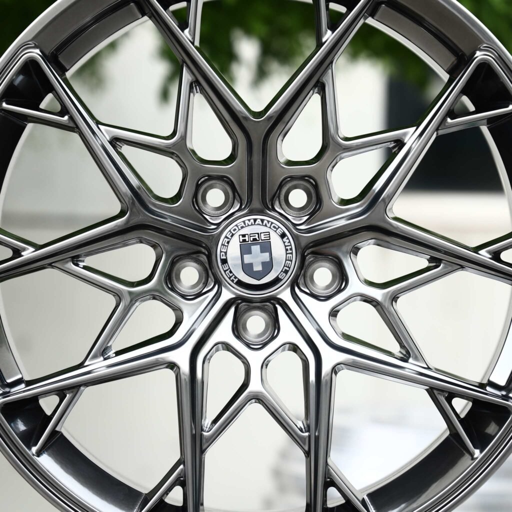 BMW M4 F82 wheels – Metallic Gray Y-Spoke Mesh (HRE-Style), lip and barrel detail